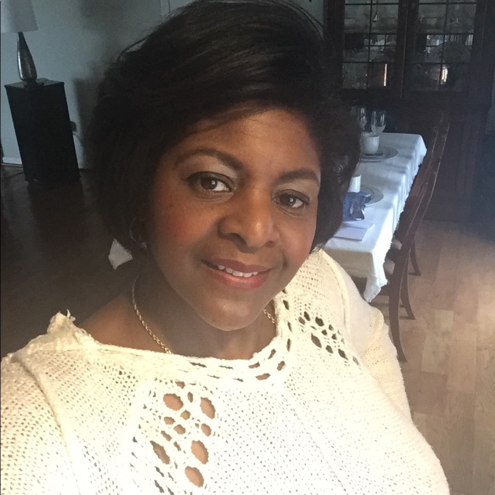 Meet your Posher, Shirl